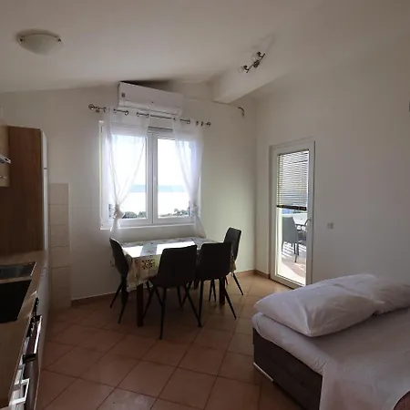 Appartement Marin Next To The *
