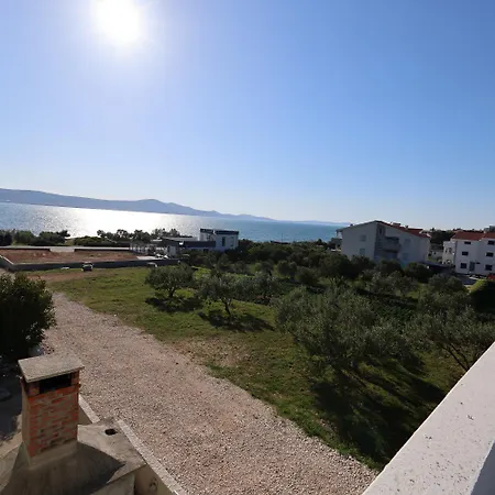 Marin Next To The Appartement